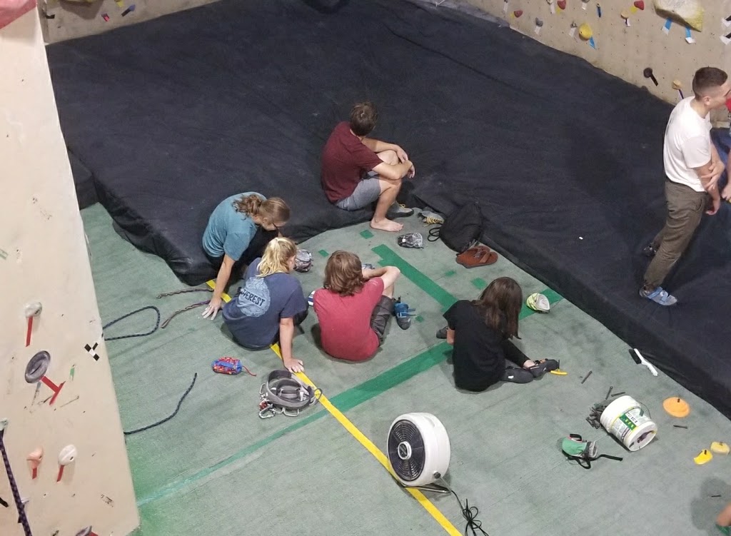 Project Climbing Centre | gym | 34100 S Fraser Way #3, Abbotsford, BC V2S 2C6, Canada | 6048642917 OR +1 604-864-2917