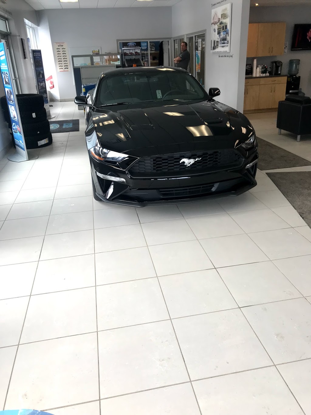 Leslie Motors | 73 Elora St S, Harriston, ON N0G 1Z0, Canada | Phone: (519) 338-2310