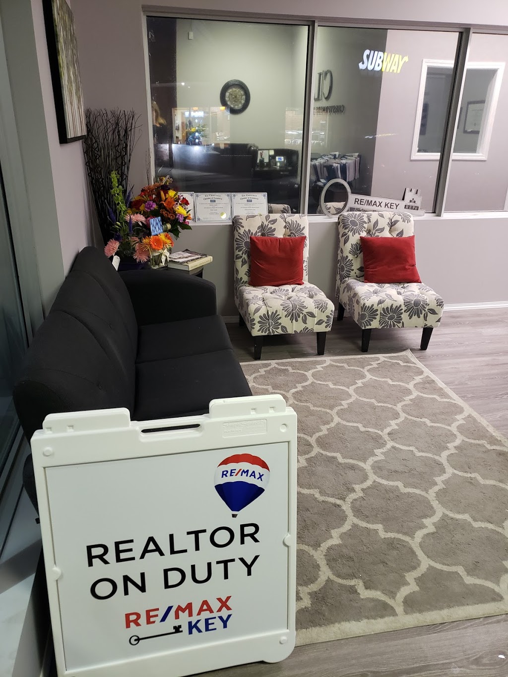 RE/MAX Key | 140 E Chestermere Dr #6, Chestermere, AB T1X 1M1, Canada | Phone: (587) 316-2000