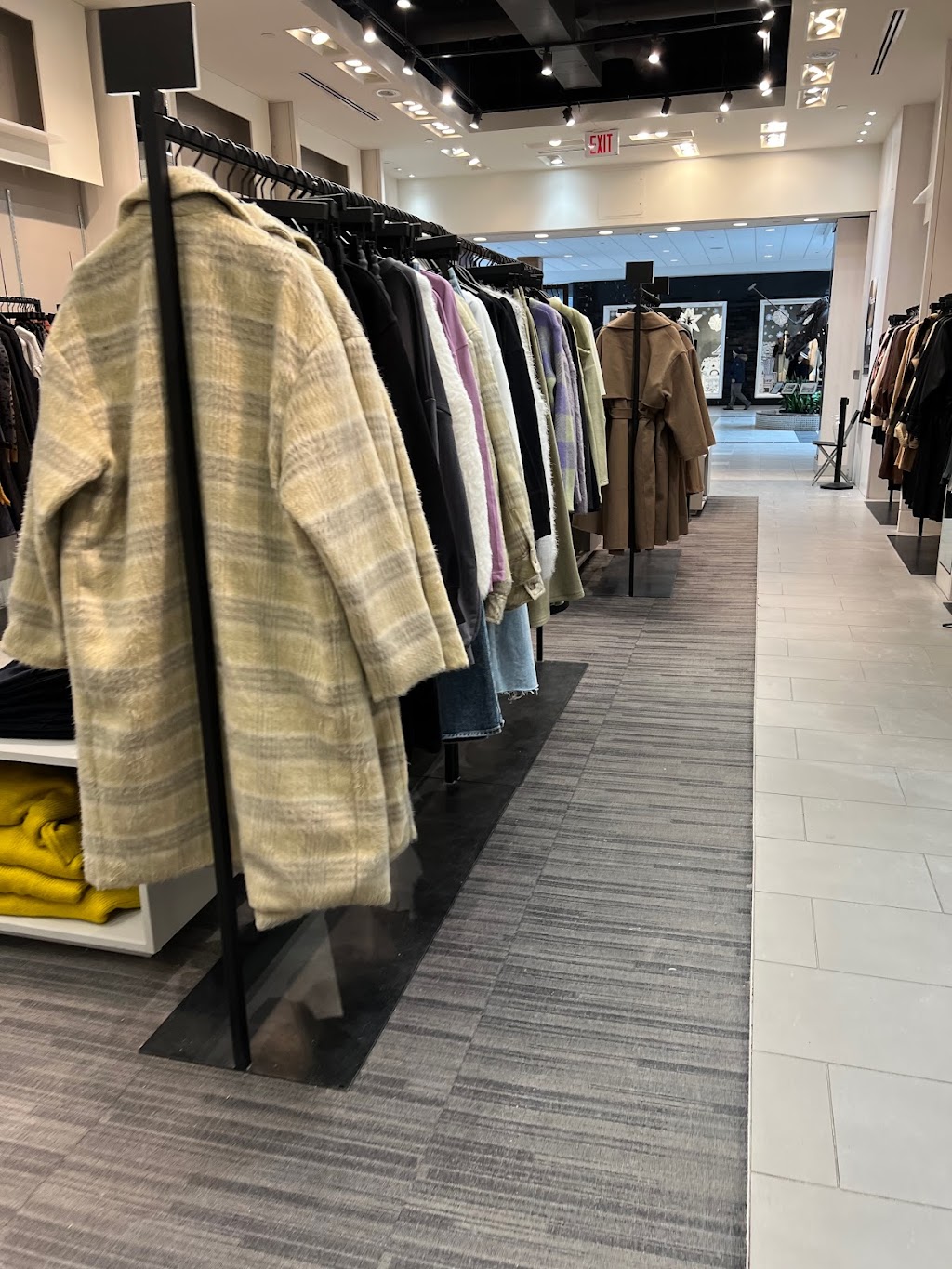 OAK + FORT | Unit L117a, 1485 Portage Ave, Winnipeg, MB R3G 0W4, Canada | Phone: (431) 489-1819