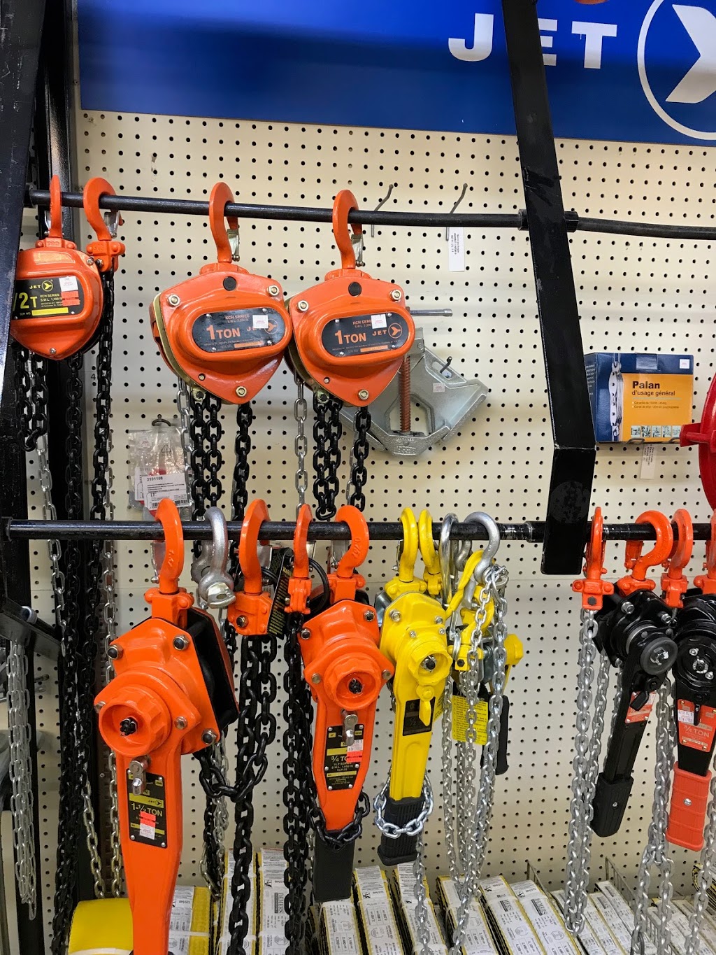 Demers Quincaillerie Industrielle | 2166 Bd Marie-Victorin, Longueuil, QC J4G 1A9, Canada | Phone: (450) 674-6247