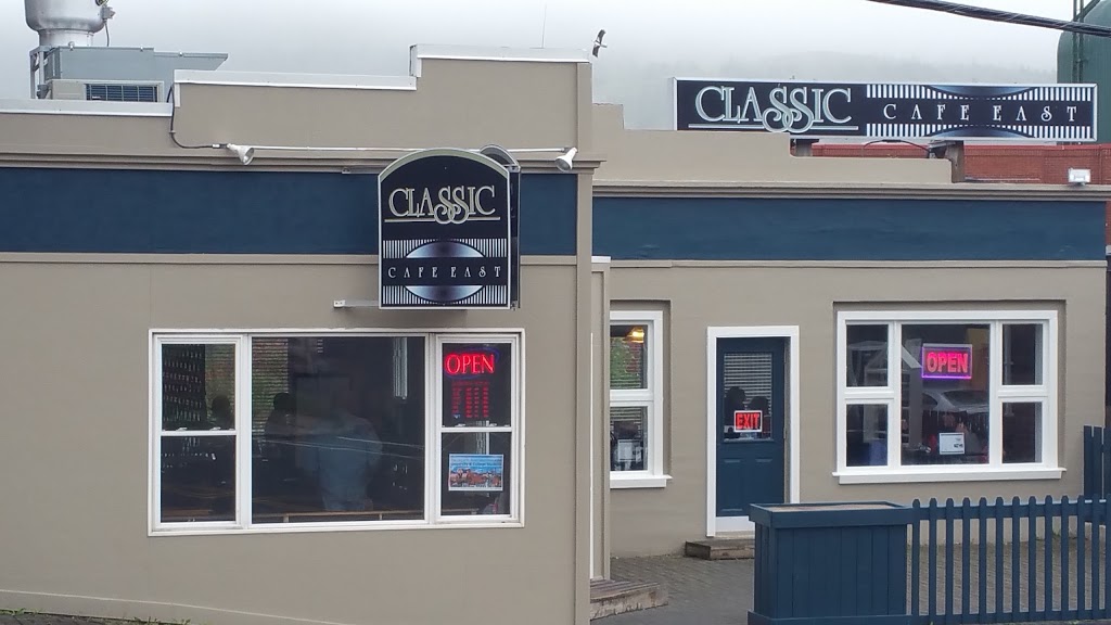 Classic Cafe East | 73 Duckworth St, St. Johns, NL A1C 5H7, Canada | Phone: (709) 726-4444