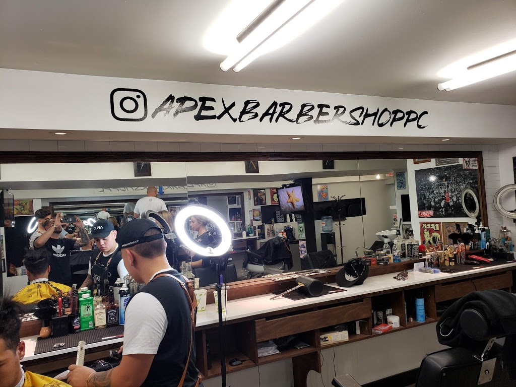 Apex Barbershop | 925 Lakeshore Rd E, Mississauga, ON L5E 1E3, Canada | Phone: (905) 990-1900