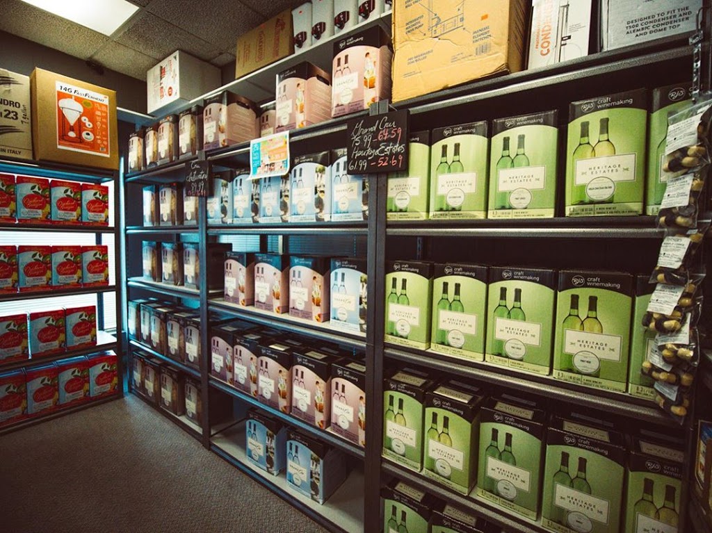 The Water Market | 237 Victoria Road, Lunenburg, NS B0J 2C0, Canada | Phone: (902) 634-4755