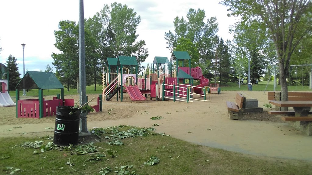 Overlanders School | 1150 Hermitage Rd NW, Edmonton, AB T5A 4L4, Canada | Phone: (780) 476-3361
