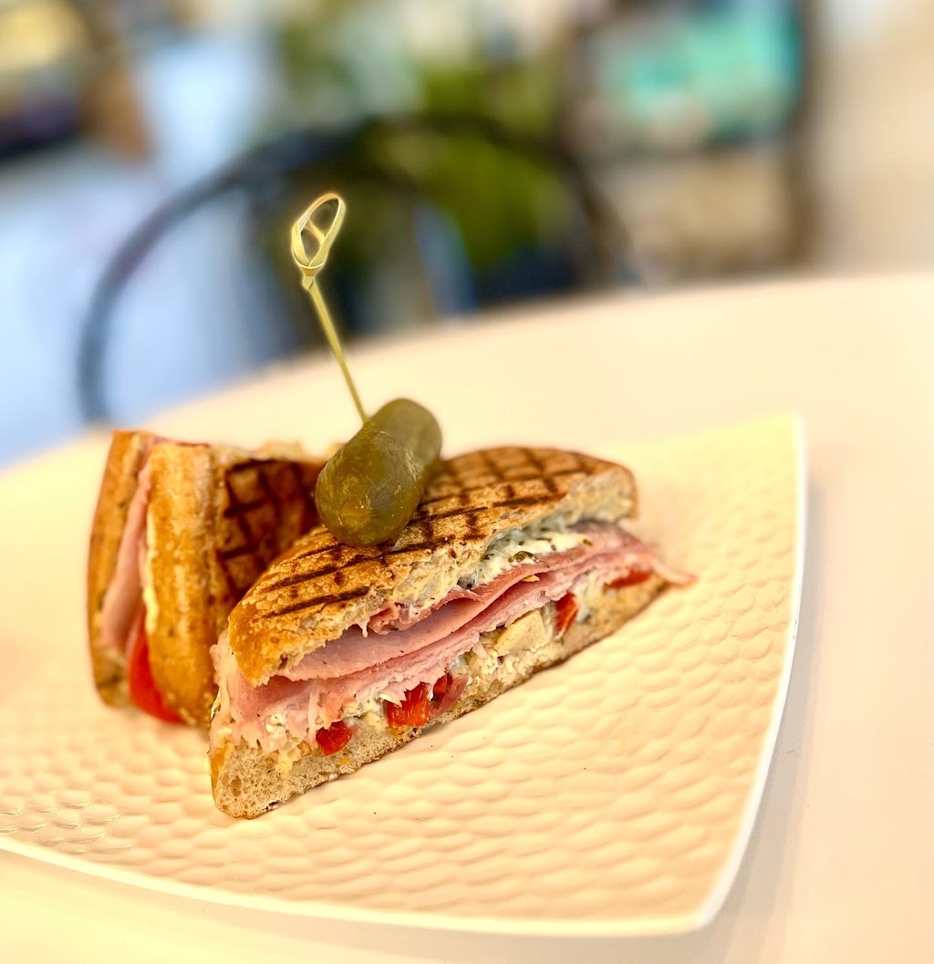 Cafe Vero | 3831 40 Avenue Inside Eastview Apple Drugs, Red Deer, AB T4N 2W4, Canada | Phone: (587) 447-2088