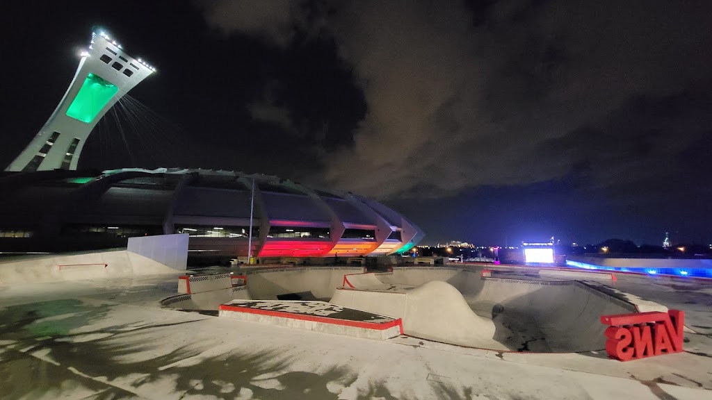 Vans skatepark | Esplanade du Parc olympique, 4545 Av. Pierre-De Coubertin, Montréal, QC H1V 3N7, Canada | Phone: (514) 252-4141