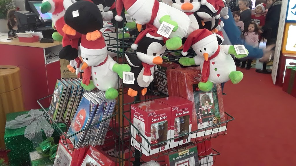Santa at Kildonan Place | 1555 Regent Ave W, Winnipeg, MB R2C 4J2, Canada