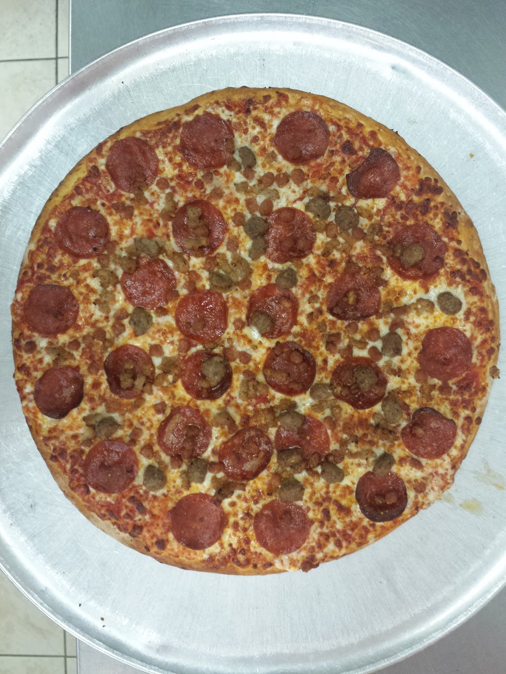 Pizza Depot | 3945 Doug Leavens Blvd, Mississauga, ON L5N 6V9, Canada | Phone: (905) 566-9711