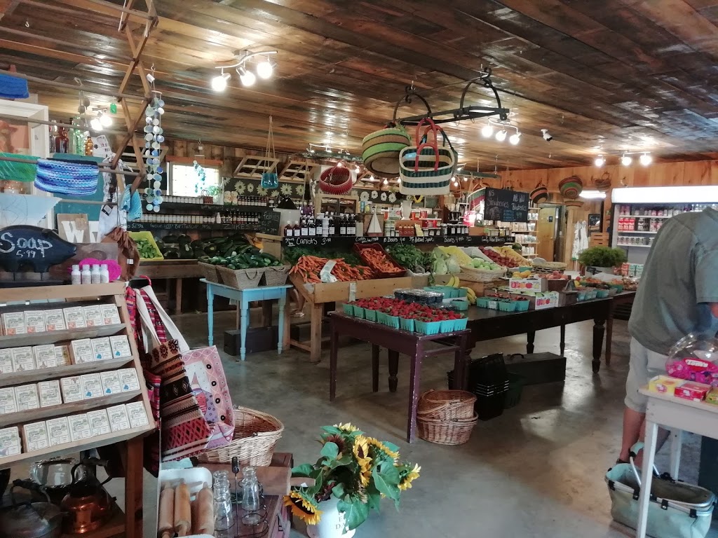 Green Pig Country Market Ltd | 2927 Fredericton Rd, Salisbury, NB E4J 2E6, Canada | Phone: (506) 372-5640