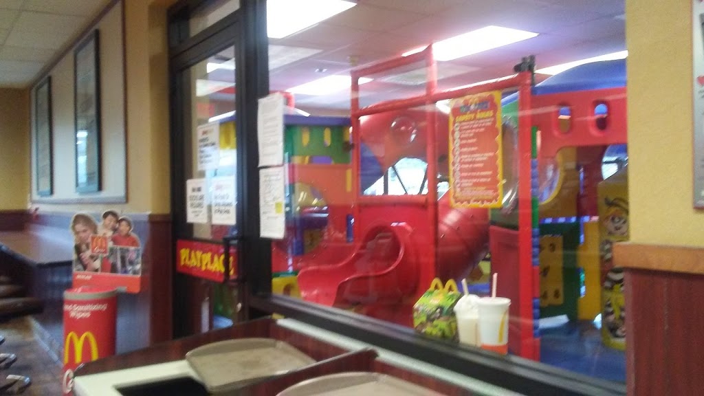 McDonalds | 17 Ernst Pl, East Aurora, NY 14052, USA | Phone: (716) 652-9759