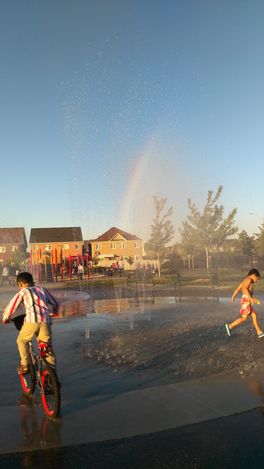 Madill Common Park | 525 Huntington Ridge Dr, Mississauga, ON L5R 2X7, Canada