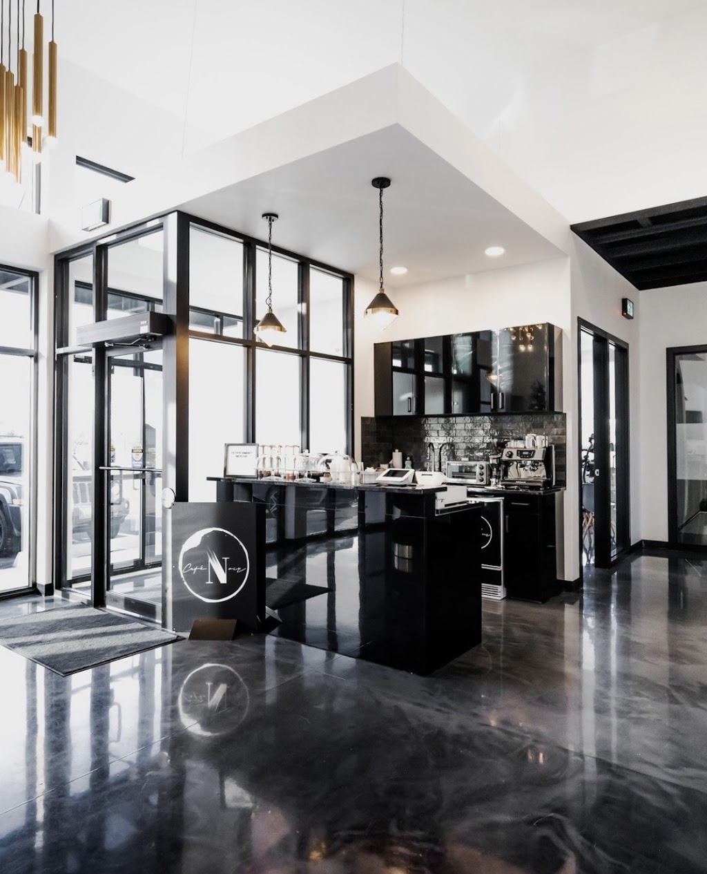Majesty Salon | 3440 Fairway Plaza Rd S, Lethbridge, AB T1K 6Z3, Canada | Phone: (403) 894-9660