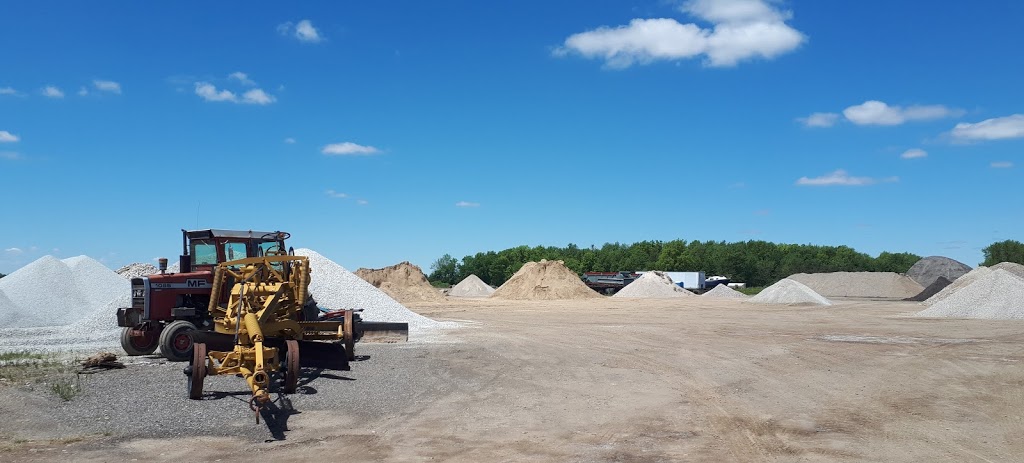 Sykes Trucking Ltd | 6858 14 Line, Merlin, ON N0P 1W0, Canada | Phone: (519) 689-4429