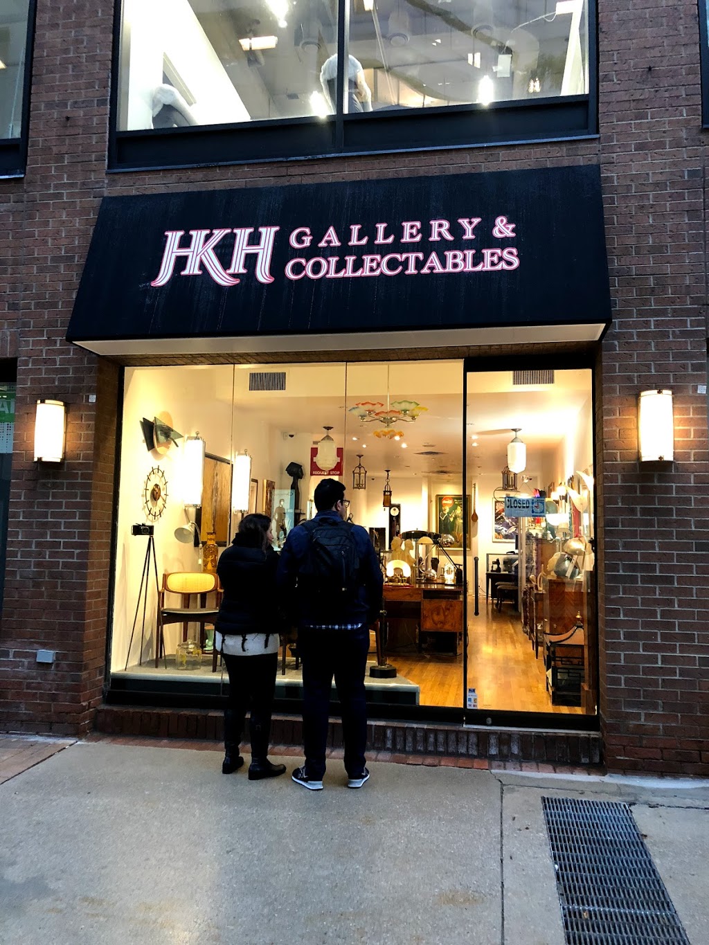 HKH Gallery & Collectibles | 162 Cumberland St #51, Toronto, ON M5R 1A8, Canada | Phone: (416) 923-9777