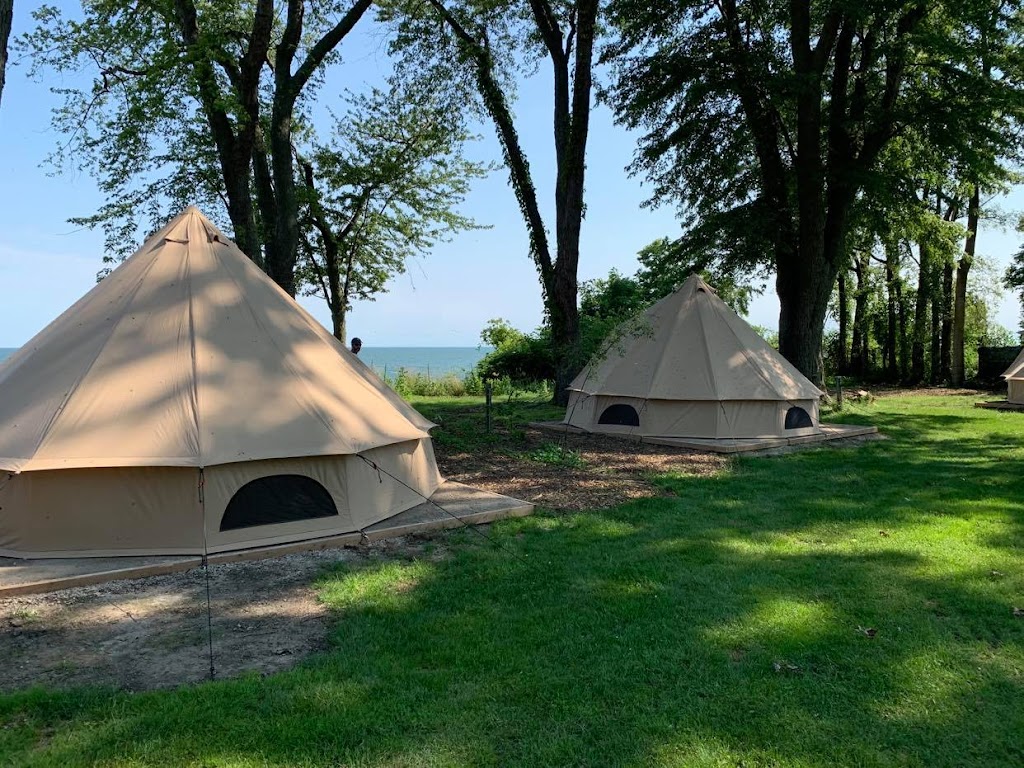 Lungovita Beach Retreat | 225 East County Rd 50, Harrow, ON N0R 1G0, Canada | Phone: (519) 564-3105