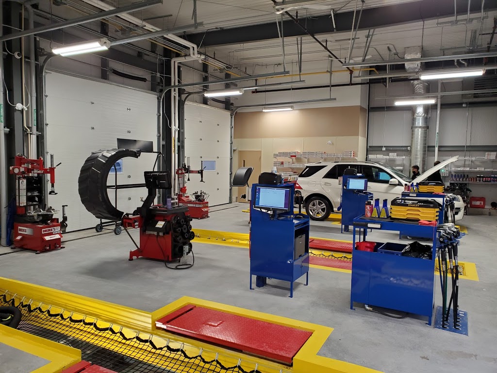 Mr. Lube + Tires | 3287 Monarch Dr, Orillia, ON L3V 7W7, Canada | Phone: (705) 326-5823