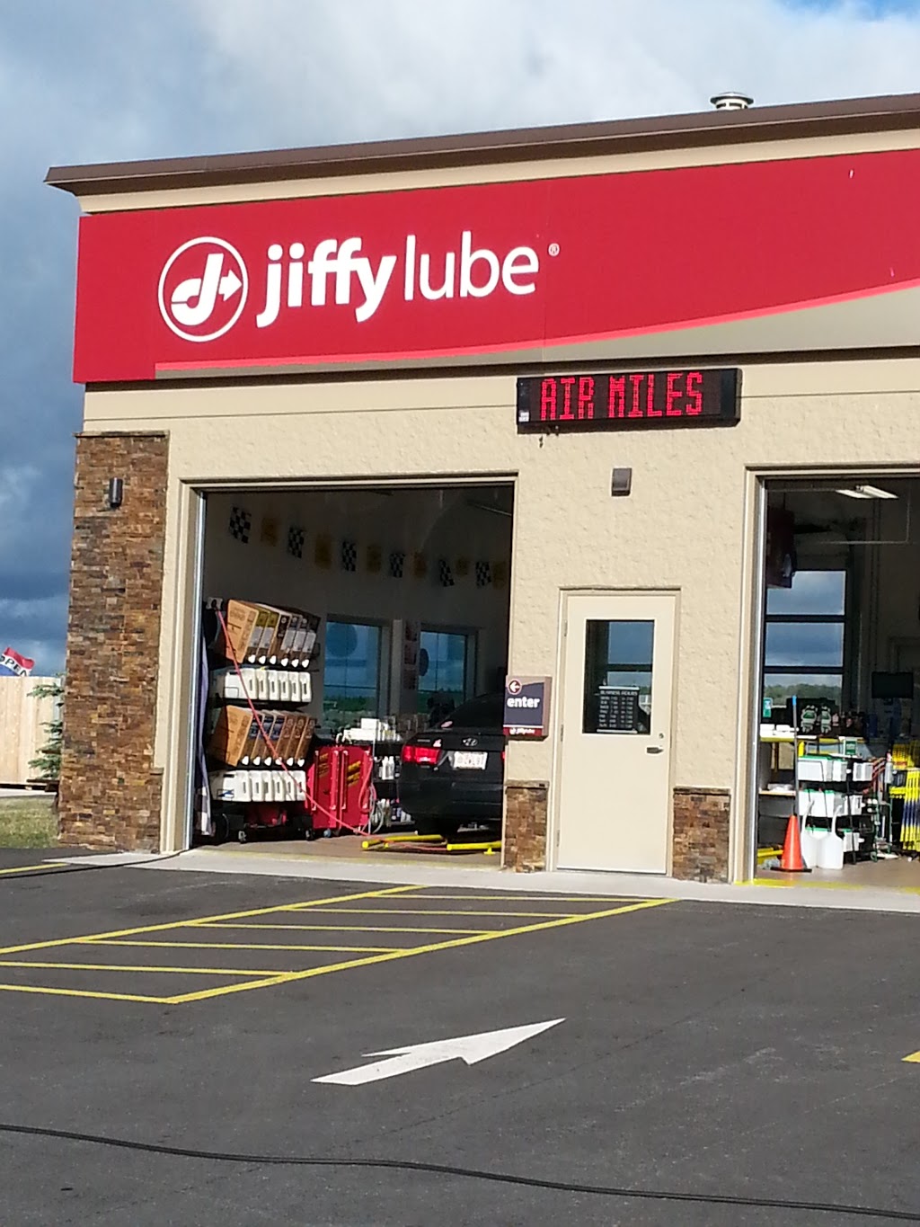 Jiffy Lube | 30 Kiltearn Row, Dartmouth, NS B3B 0G8, Canada | Phone: (902) 481-7152