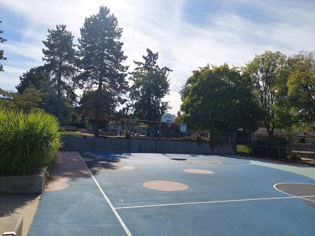 Mount Pleasant Park | 3161 Ontario St, Vancouver, BC V5T 2Z1, Canada | Phone: (604) 873-7000
