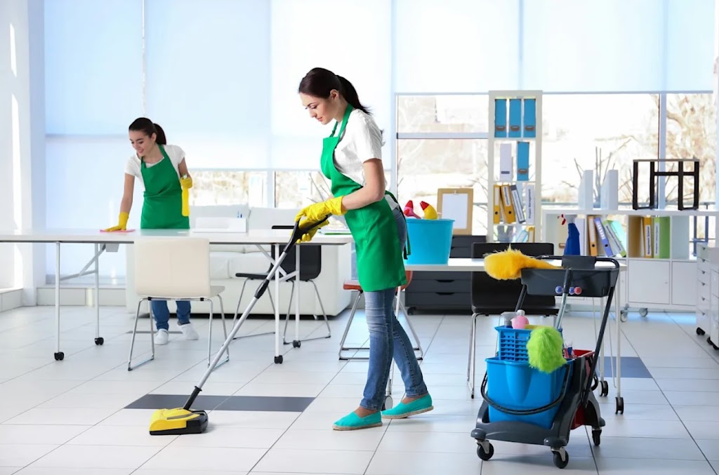 Tottenham Cleaning Services | 157 Sharpe Cres, Tottenham, ON L0G 1W0, Canada | Phone: (416) 996-7555