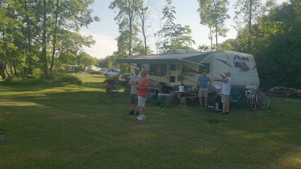 Willow Bend Marina | 374 Carolyn St, Peterborough, ON K9J 6X6, Canada | Phone: (705) 743-4270