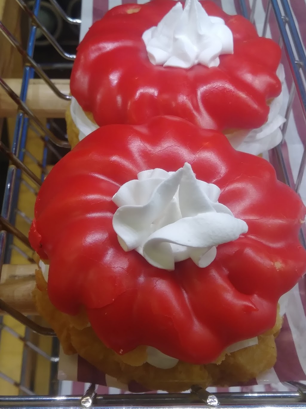 Tim Hortons | 646 Archibald St, Winnipeg, MB R2J 0X4, Canada | Phone: (204) 237-4982
