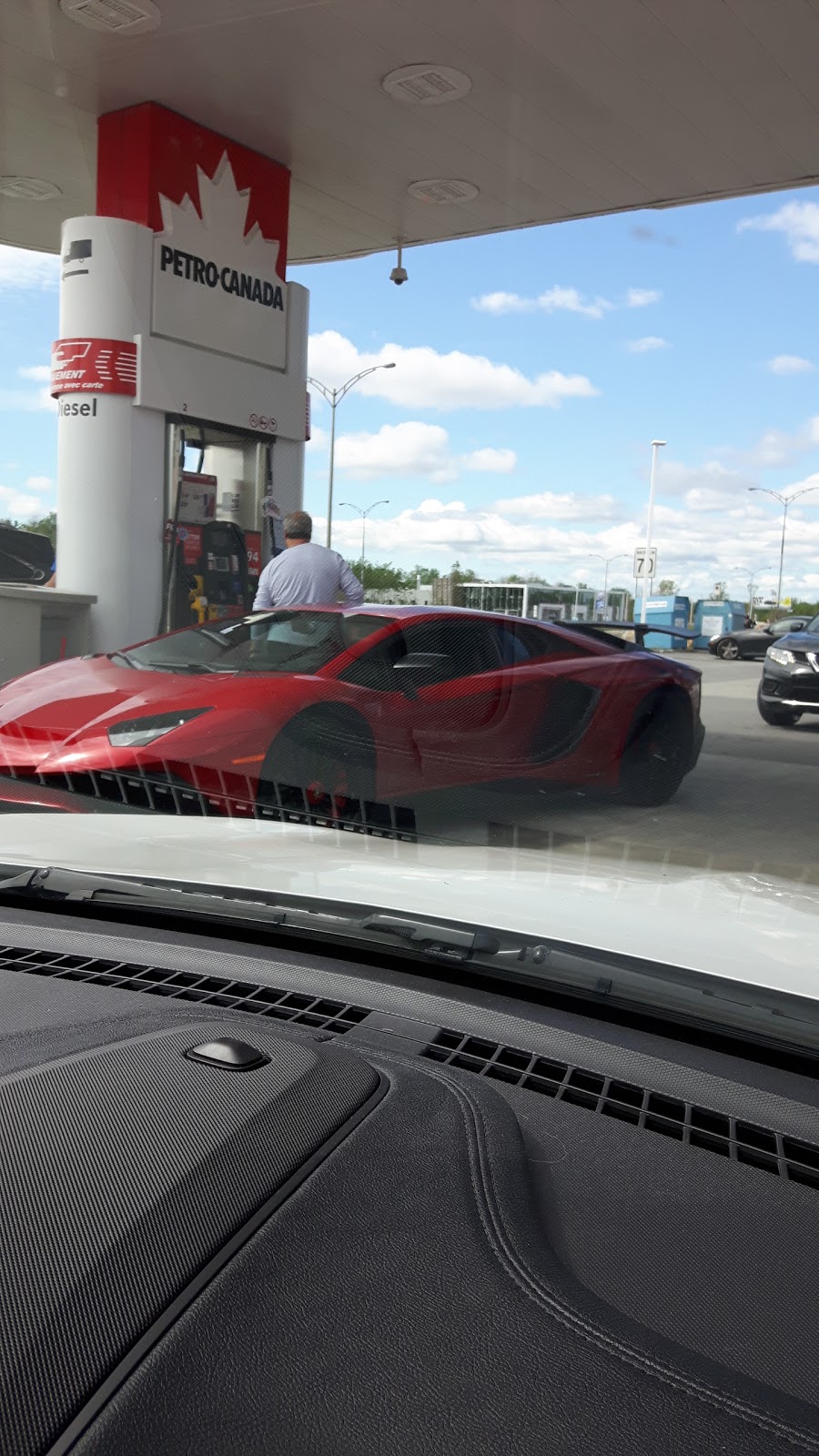 Petro-Canada | 3737 Autoroute 440, Laval, QC H7E 5J3, Canada | Phone: (450) 661-5657