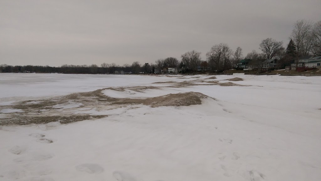 Crescent Road Beach Park | Crescent Road Beach Park, Fort Erie, ON L2A 5W5, Canada | Phone: (614) 615-2727