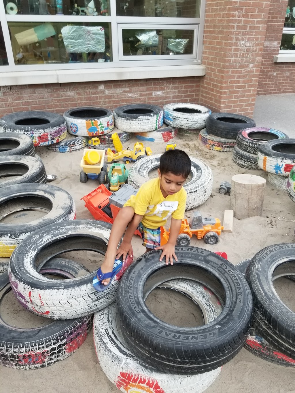 Mountain Ash Public School | 280 Mountainash Rd, Brampton, ON L6R 3G2, Canada | Phone: (905) 793-7595