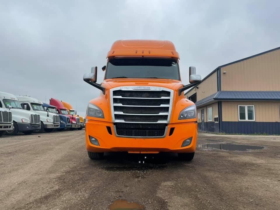 Green mulberry transport Ltd | 28 Prairie Spring Bay, Winnipeg, MB R2R 2Z5, Canada | Phone: (204) 583-6786