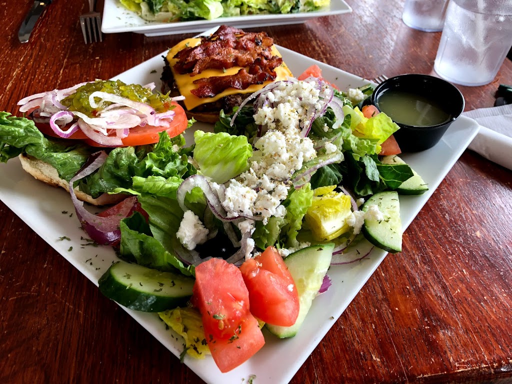 Thruway Restaurant | 10432 ON-7, Carleton Place, ON K7C 3P2, Canada | Phone: (613) 257-5326