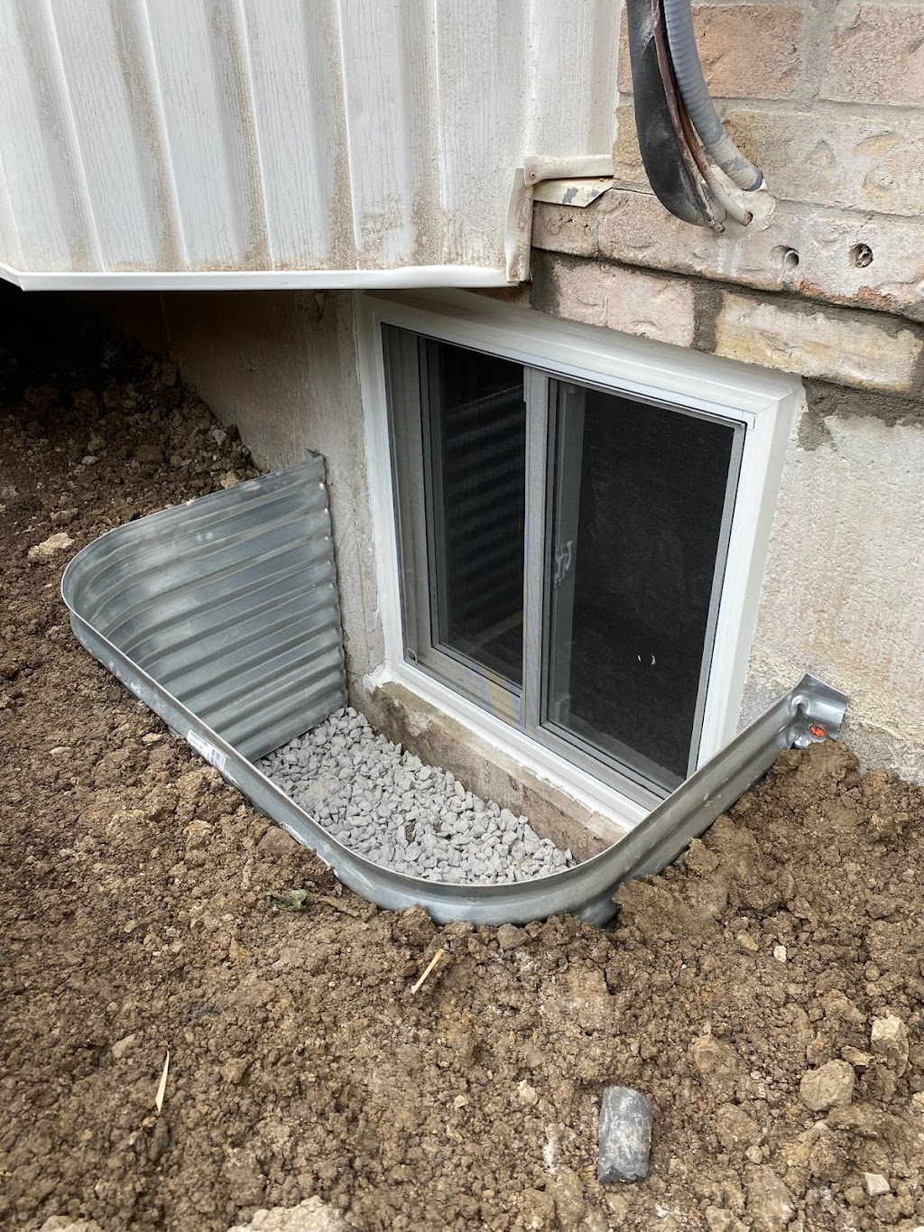 Union Windows | 17 Victoria St W, Innisfil, ON L0L 1L0, Canada | Phone: (647) 248-1040