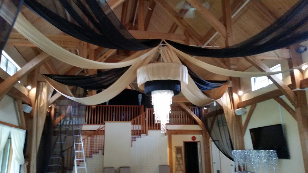 Sechelt Visitor Centre | 5790 Teredo St, Sechelt, BC V0N 3A0, Canada | Phone: (604) 885-1036