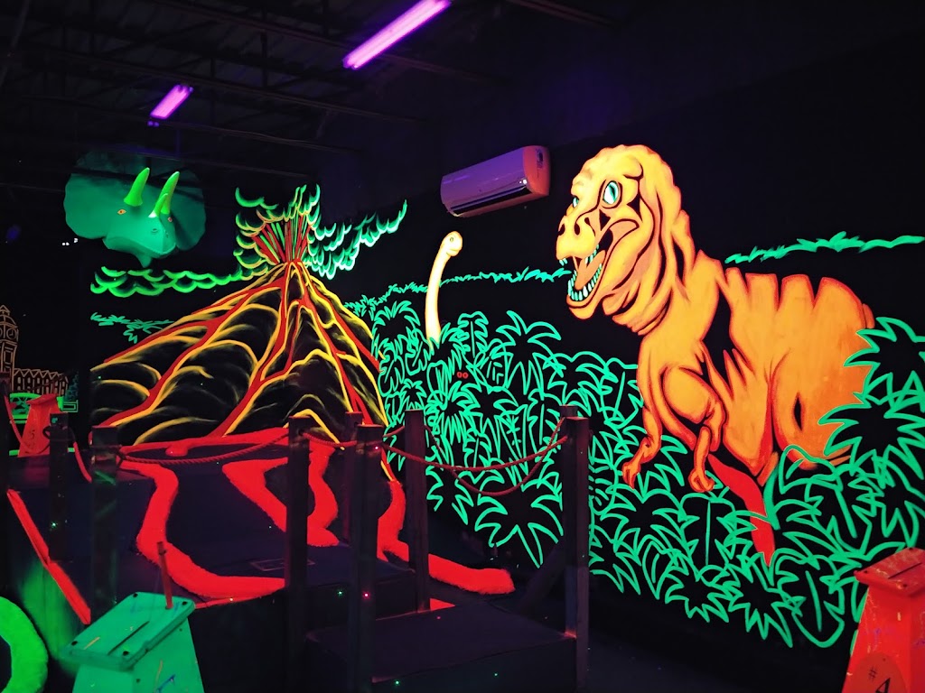 Black Magic Blacklight Mini Golf | 9018 Cavendish Rd, Cavendish, PE C0A 1N0, Canada | Phone: (902) 963-3939