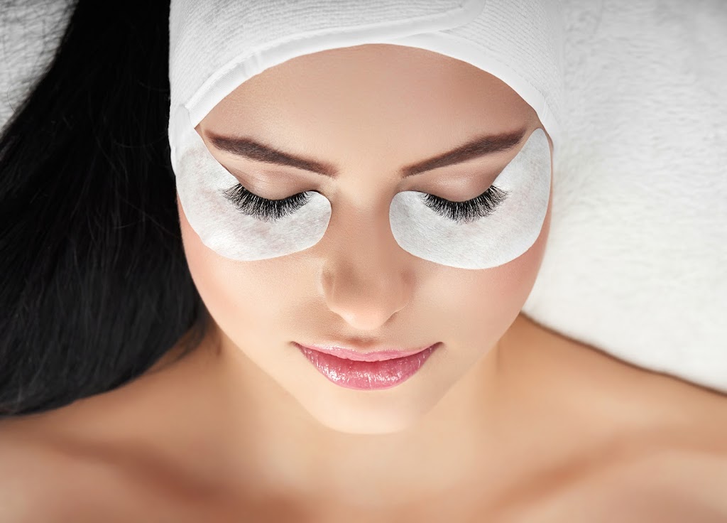 Hell On Heels Beauty | 124 Covepark Rise NE, Calgary, AB T3K 6G2, Canada | Phone: (403) 850-0700