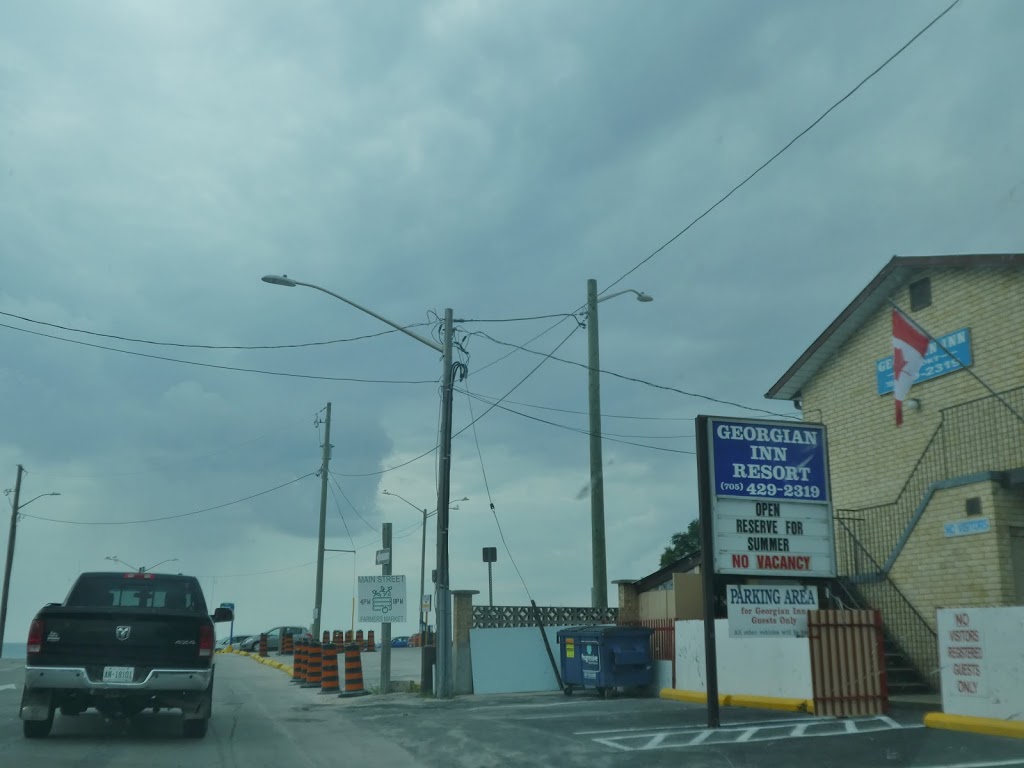Georgian Inn & Suites | 21 Spruce St, Wasaga Beach, ON L9Z 2K3, Canada | Phone: (705) 429-2319