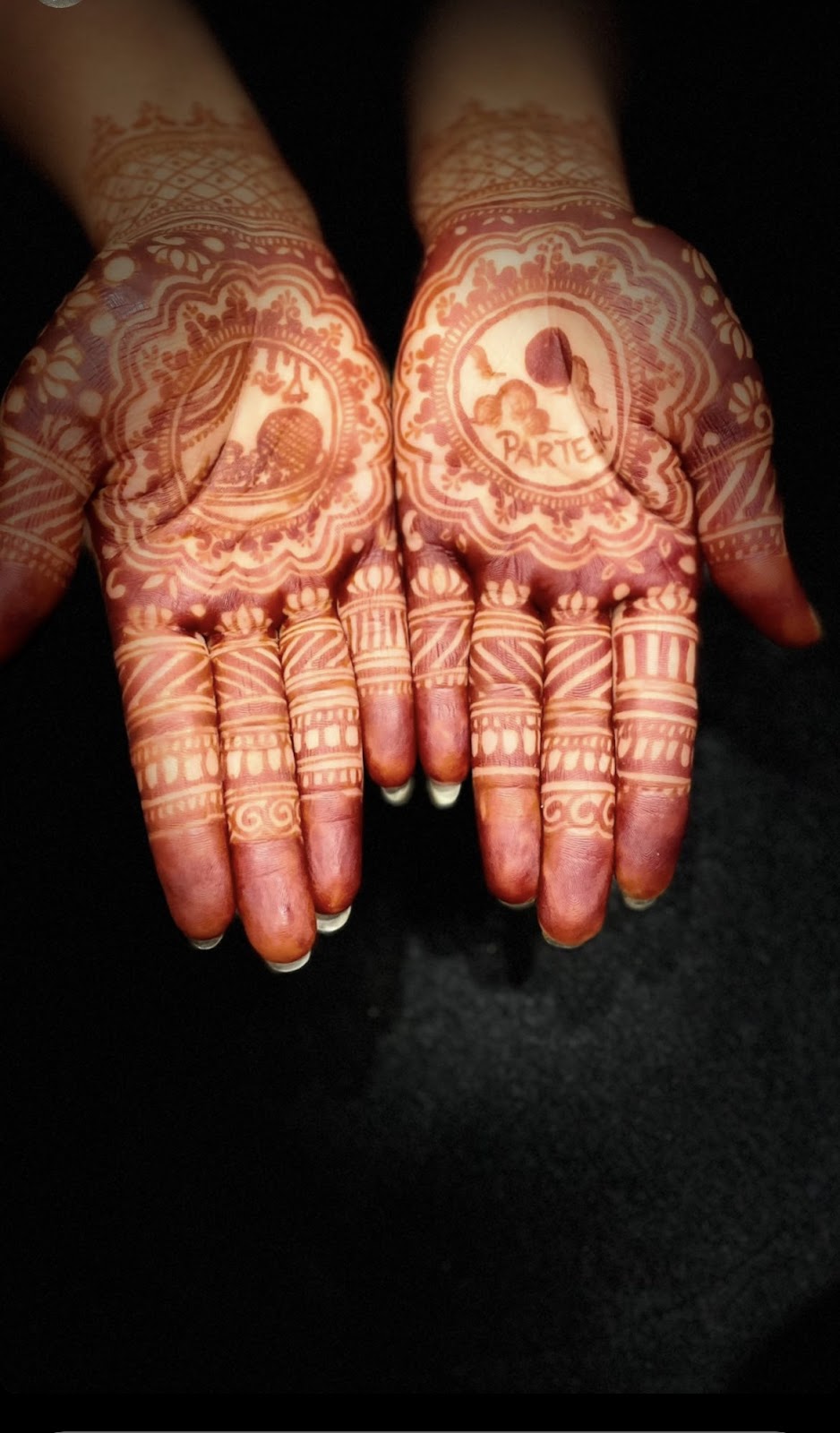 Henna by Rajvi Lathia | 21 Markbrook Ln, Etobicoke, ON M9V 5E4, Canada | Phone: (647) 574-3433