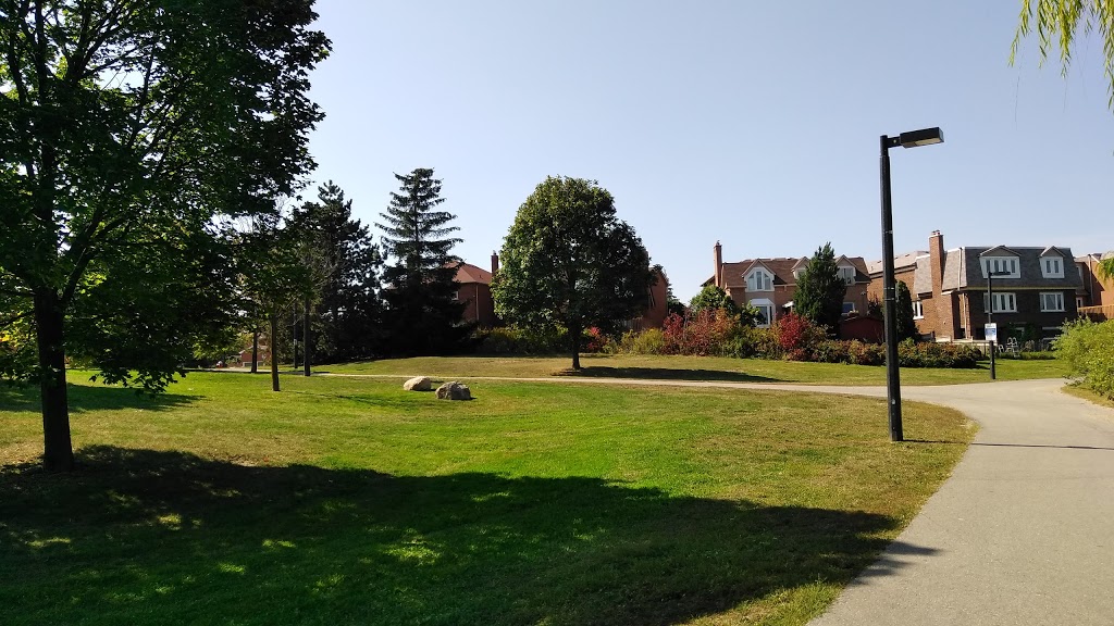 Parr Lake North Park | 471 Vodden St E, Brampton, ON L6S 5V5, Canada