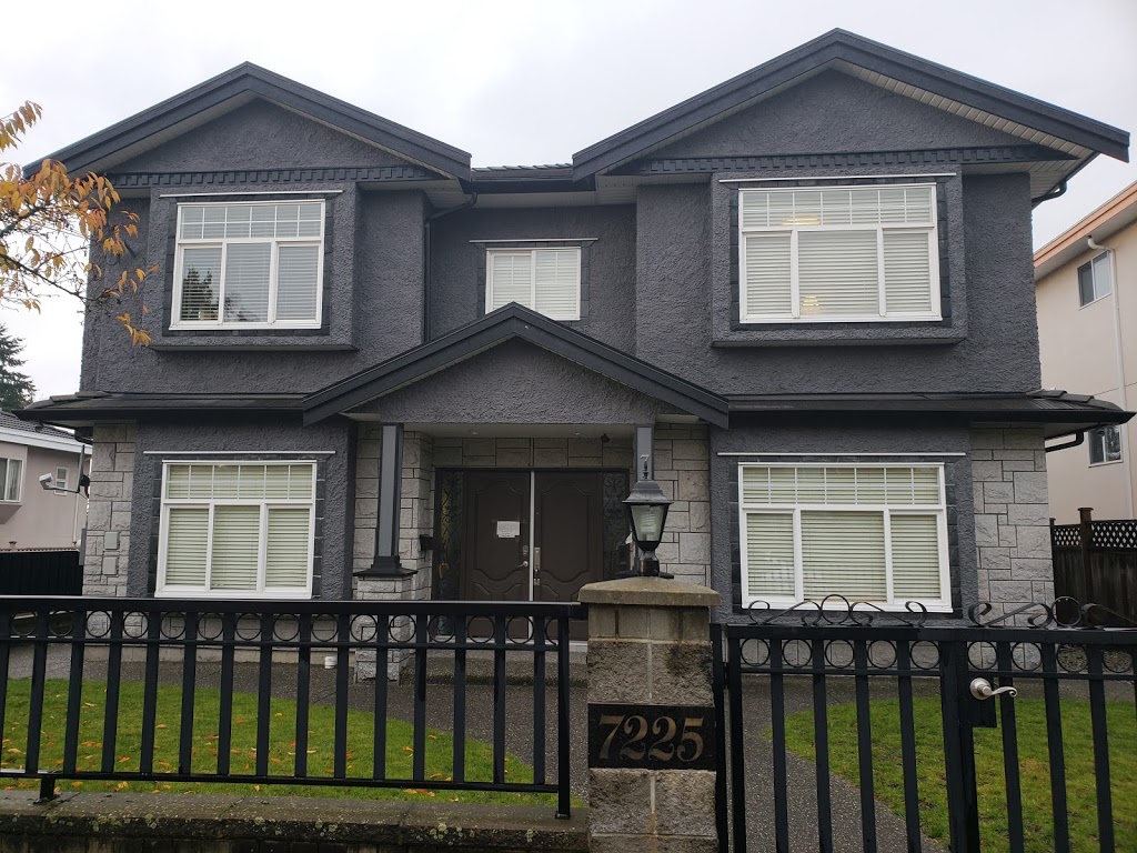 Lilys Bed and Breakfast by Elevate Rooms | 7225 Nelson Ave, Burnaby, BC V5J 4C2, Canada | Phone: (604) 727-4618