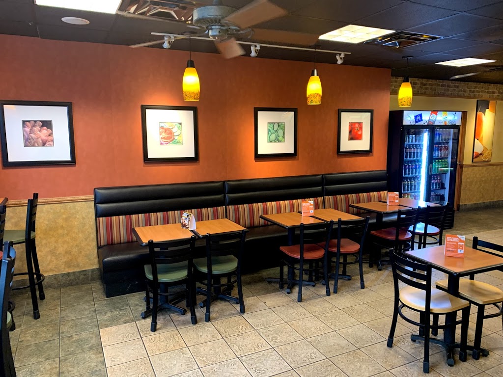 Subway | 4 Livingston Ave, Grimsby, ON L3M 1K5, Canada | Phone: (289) 309-3433