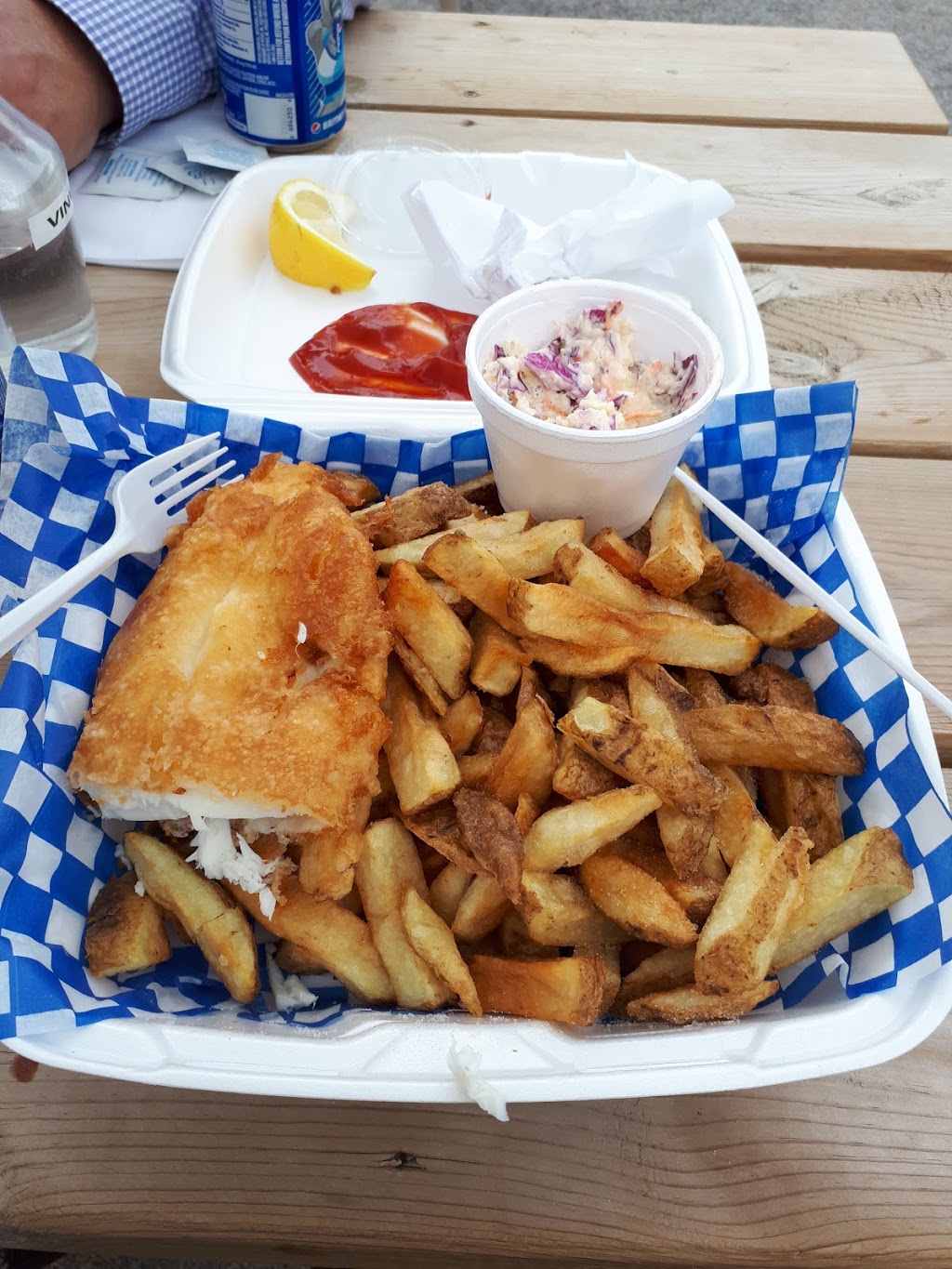 CAPTAINS GRILL | 7797 ON-11, Orillia, ON L3V 0Z8, Canada | Phone: (705) 955-4745