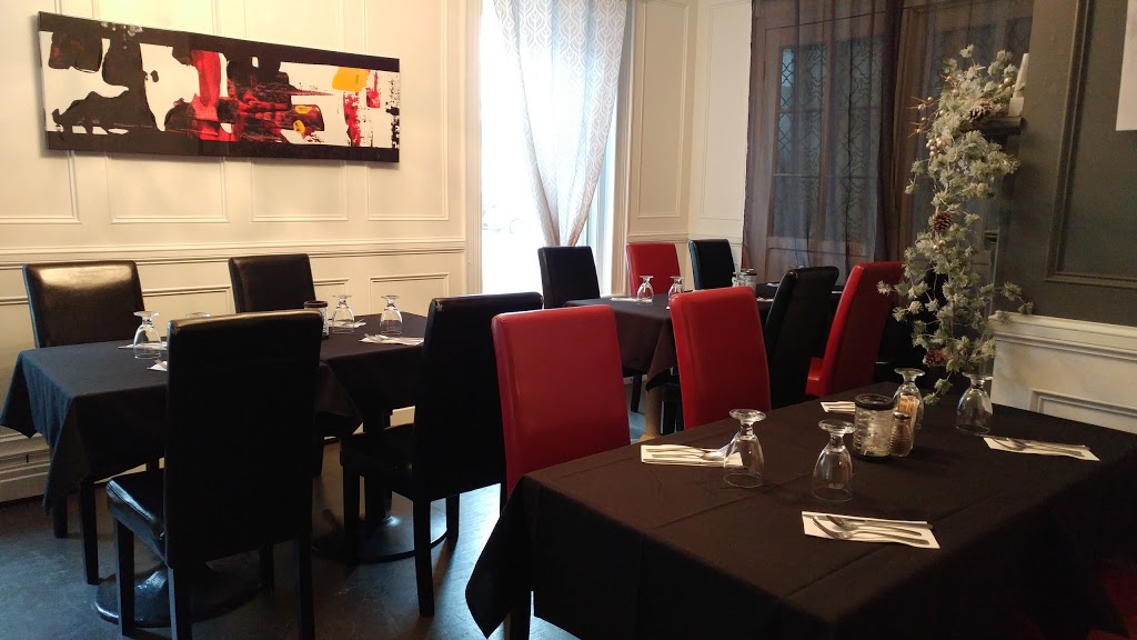 Restaurant La Vieille Tablée | 437, 6em Avenue Nord, Saint-Georges, QC G5Y 7Y5, Canada | Phone: (418) 222-0234