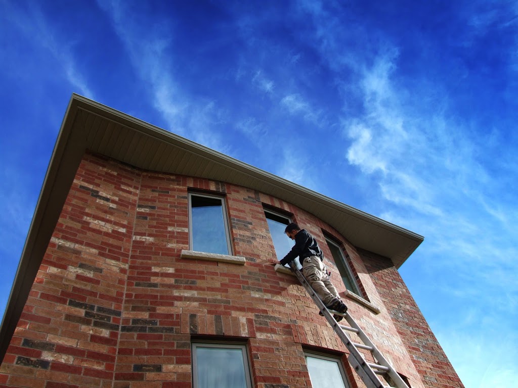Dylan the Window Cleaner | 40 Garners Ln, Brantford, ON N3T 6P5, Canada | Phone: (905) 966-0905