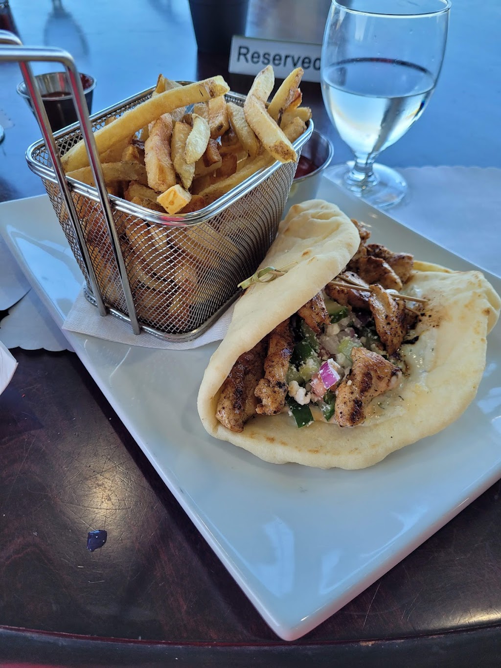 Pipers Restaurant & Patio at Glasgow Hills | 98 Glasgow Hills Dr, New Glasgow, PE C0A 1N0, Canada | Phone: (902) 621-2200