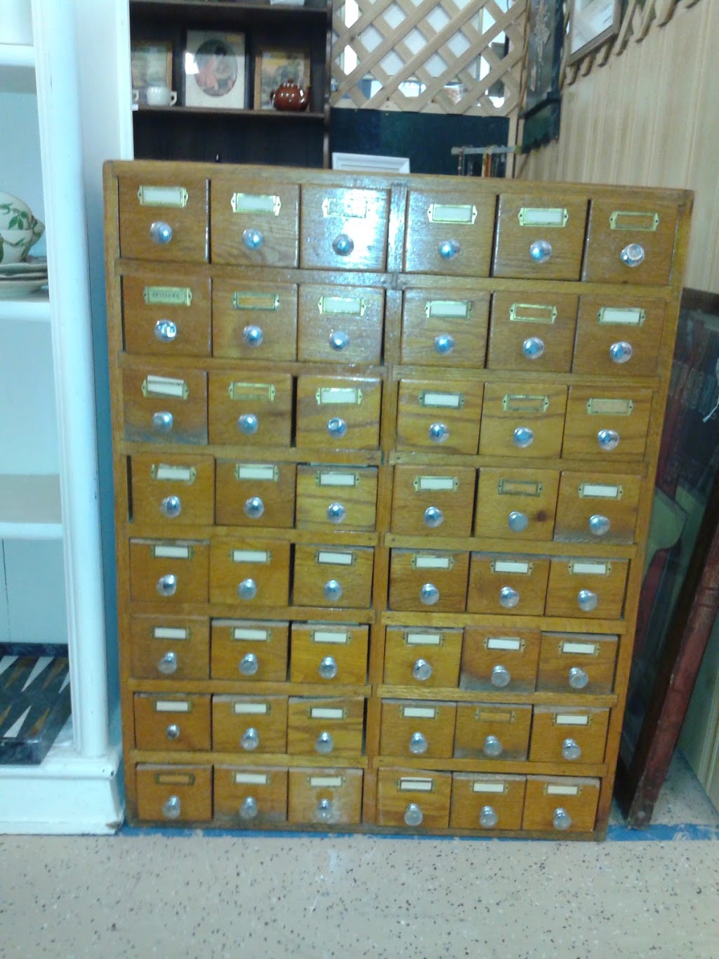Algonac Antique Mall | 1031 St Clair River Dr, Algonac, MI 48001, USA | Phone: (810) 794-4455