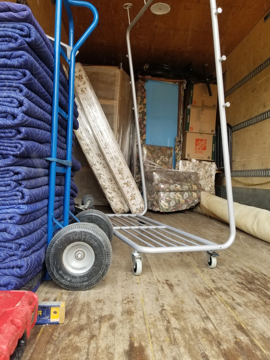 Perfect Movers Richmond Hill | 326 Major Mackenzie Dr E Apt 218, Richmond Hill, ON L4C 8T4, Canada | Phone: (877) 995-7771