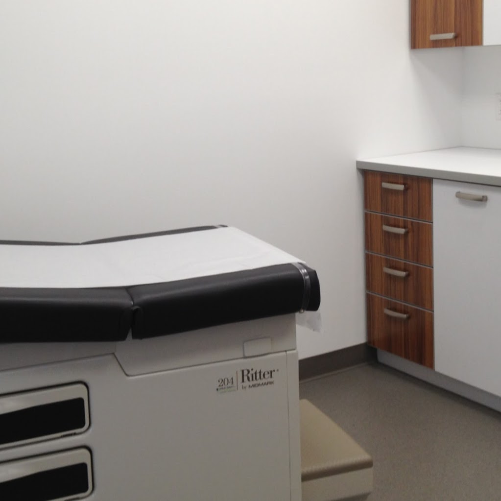 SANA Clinique de Médecine Préventive | 3229 Chemin des Quatre-Bourgeois #100, Québec, QC G1W 0C1, Canada | Phone: (418) 653-3133