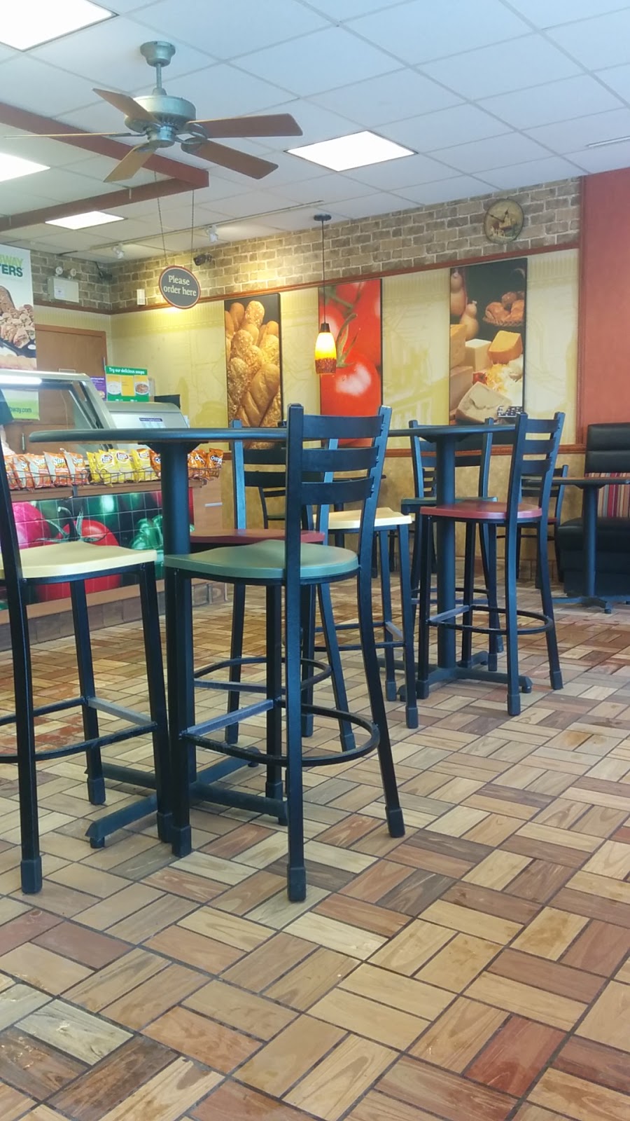 Subway | 8 Queensway East, Simcoe, ON N3Y 4M3, Canada | Phone: (519) 426-1983