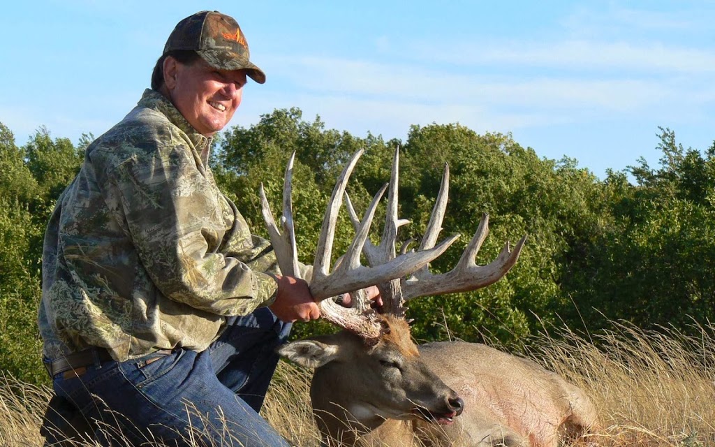 Hartland Whitetails | NE Section 19 13 25 W2, Box 187, Briercrest, SK S0H 0K0, Canada | Phone: (306) 313-1151