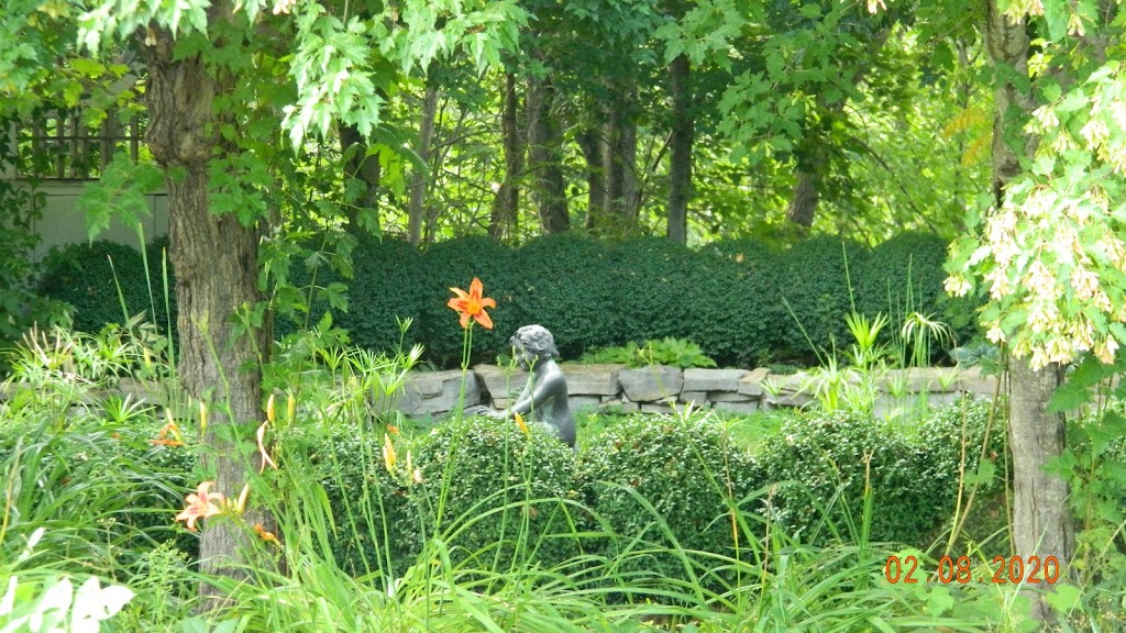 Spindle Tree Manor | 6248 County Rd 4, Tamworth, ON K0K 3G0, Canada | Phone: (613) 388-2232
